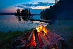 Lake-bunyonyi-campfire